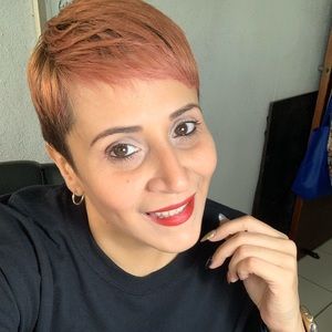 Meet your Posher, Jael